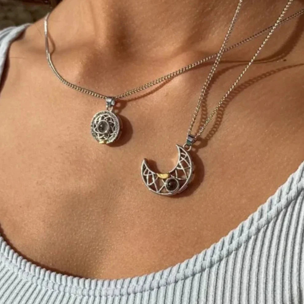 COLLAR SOL Y LUNA "EL AMULETO DEL OLIMPO" 2x1
